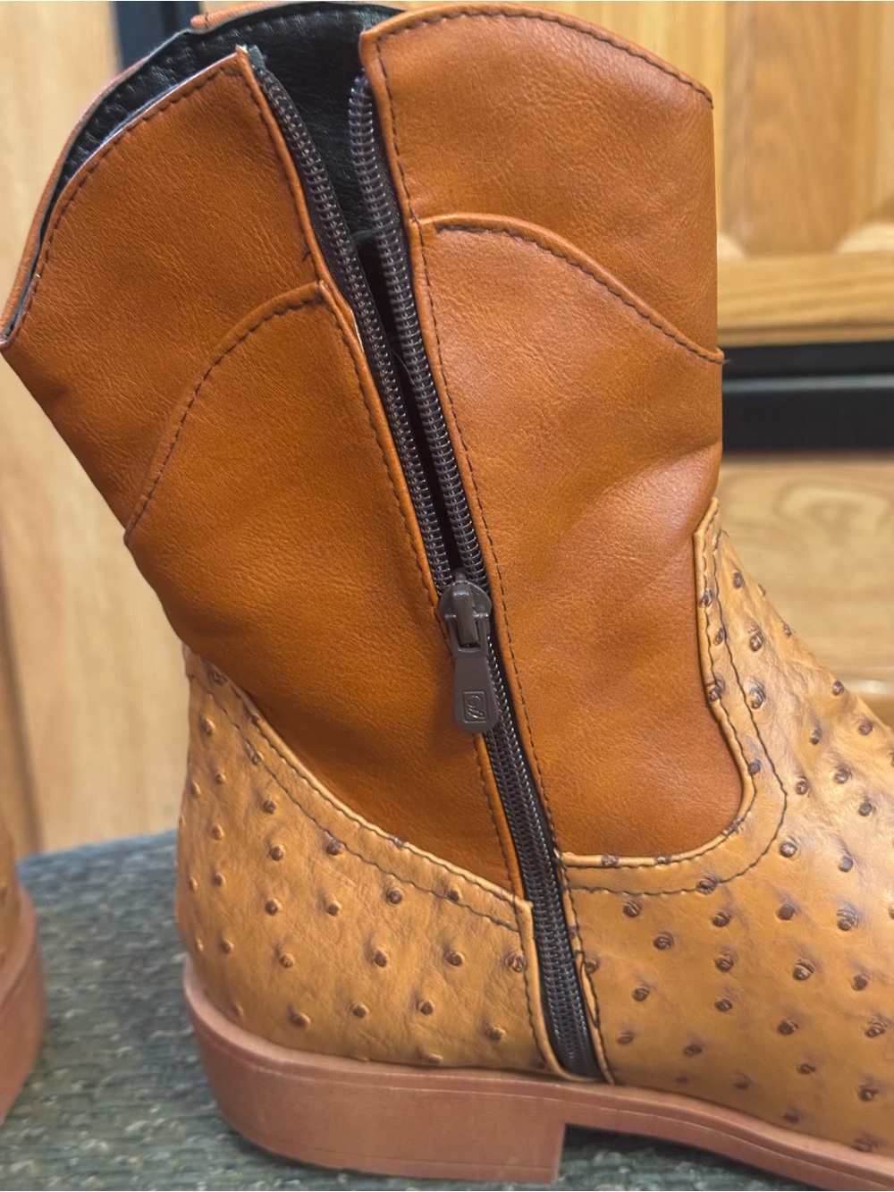 Dahongma Fashion Brown Round Toe Ostrich Pattern Women’s Zip Up Western Boots - Picture 13 of 15